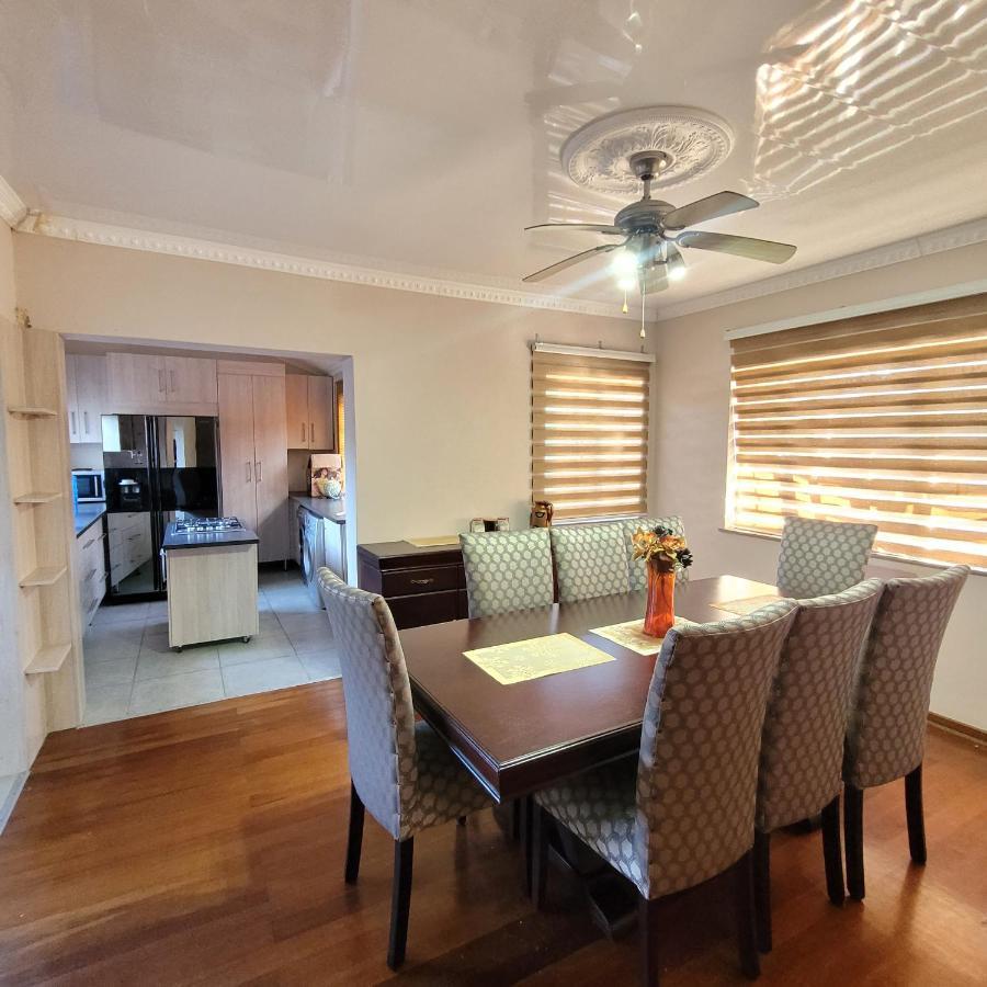 Effortless Baysville * East London